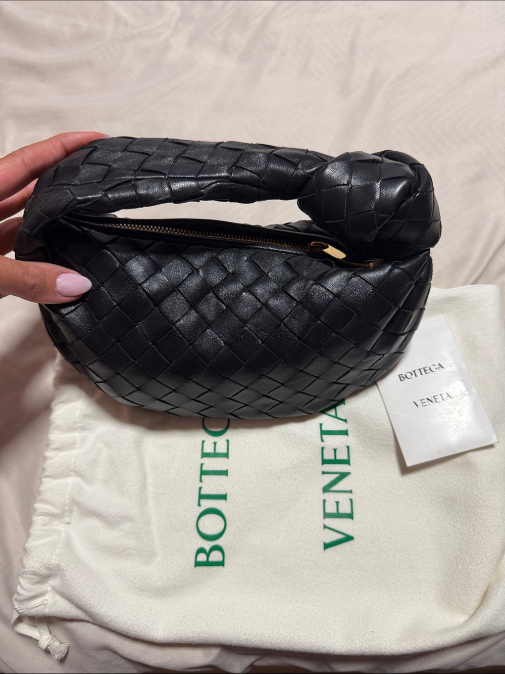 Bottega Veneta Black Intrecciato Mini Shoulder Pouch - Picture 2 of 2